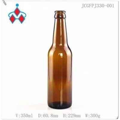 زجاجات البيرة الزجاجية الفارغة