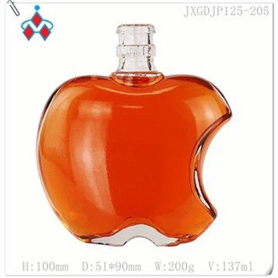 زجاجة زجاجية على شكل